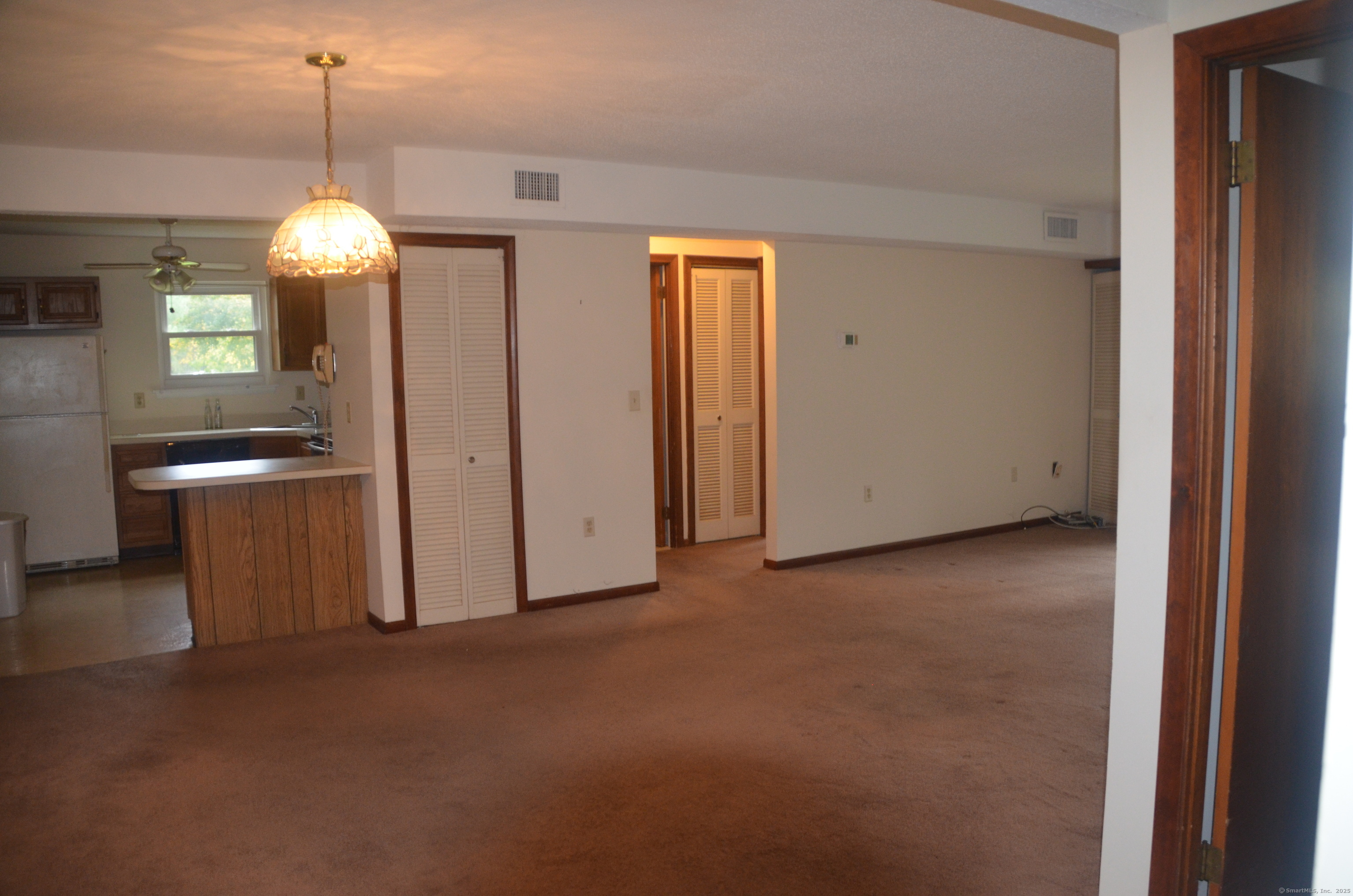 1202 Twin Circle Drive 1202