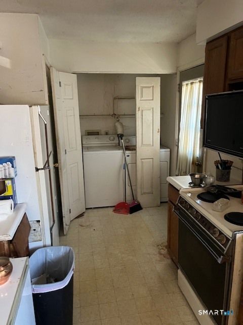 Tiny photo for 774 Murdock Avenue, Meriden, CT 06450 (MLS # 24160630)