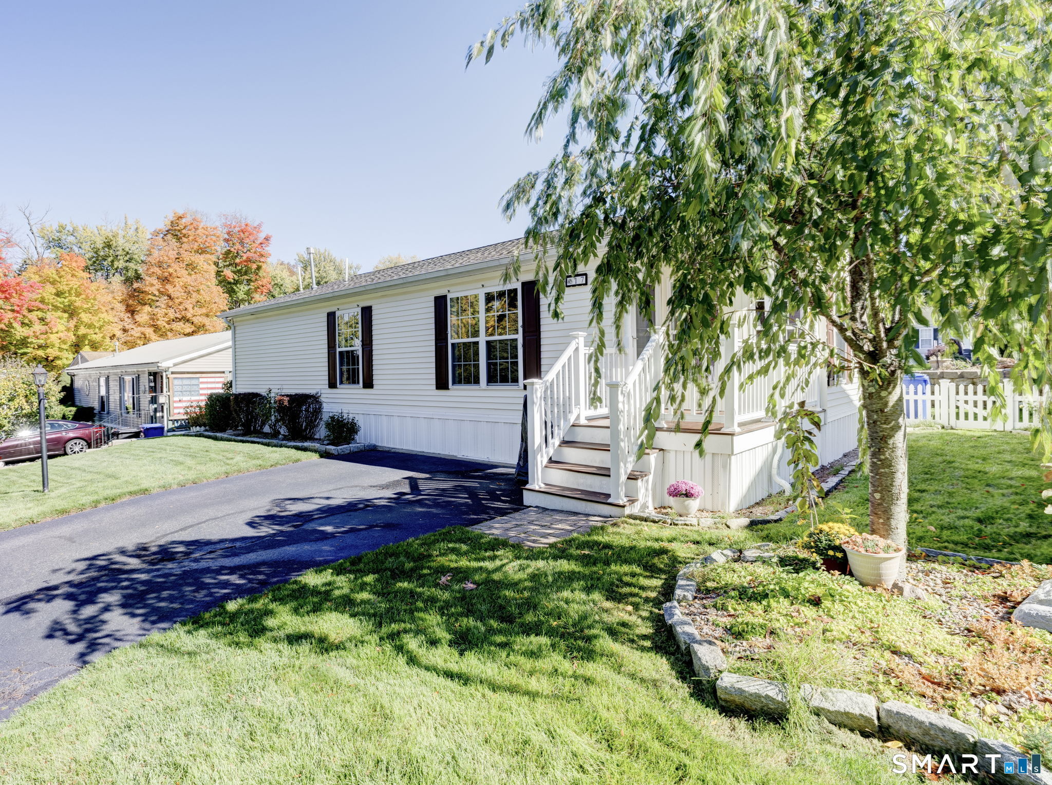 17 Bayberry Lane