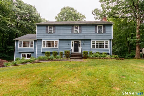 Homes For Sale - 41 Fieldcrest Drive<br/> Ridgefield, CT 06877