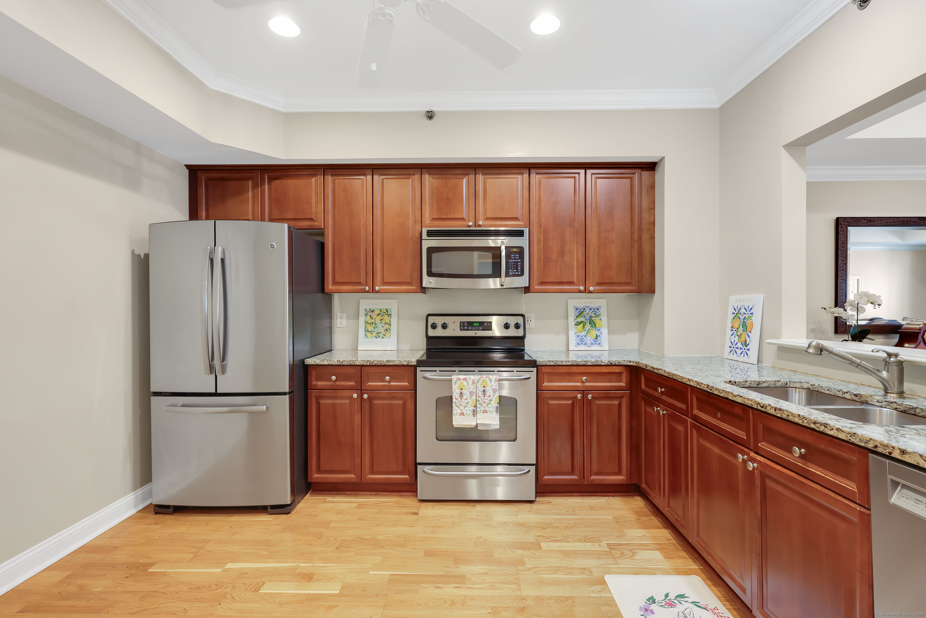 25 Cassandra Boulevard #APT 208, West Hartford, Connecticut image 7