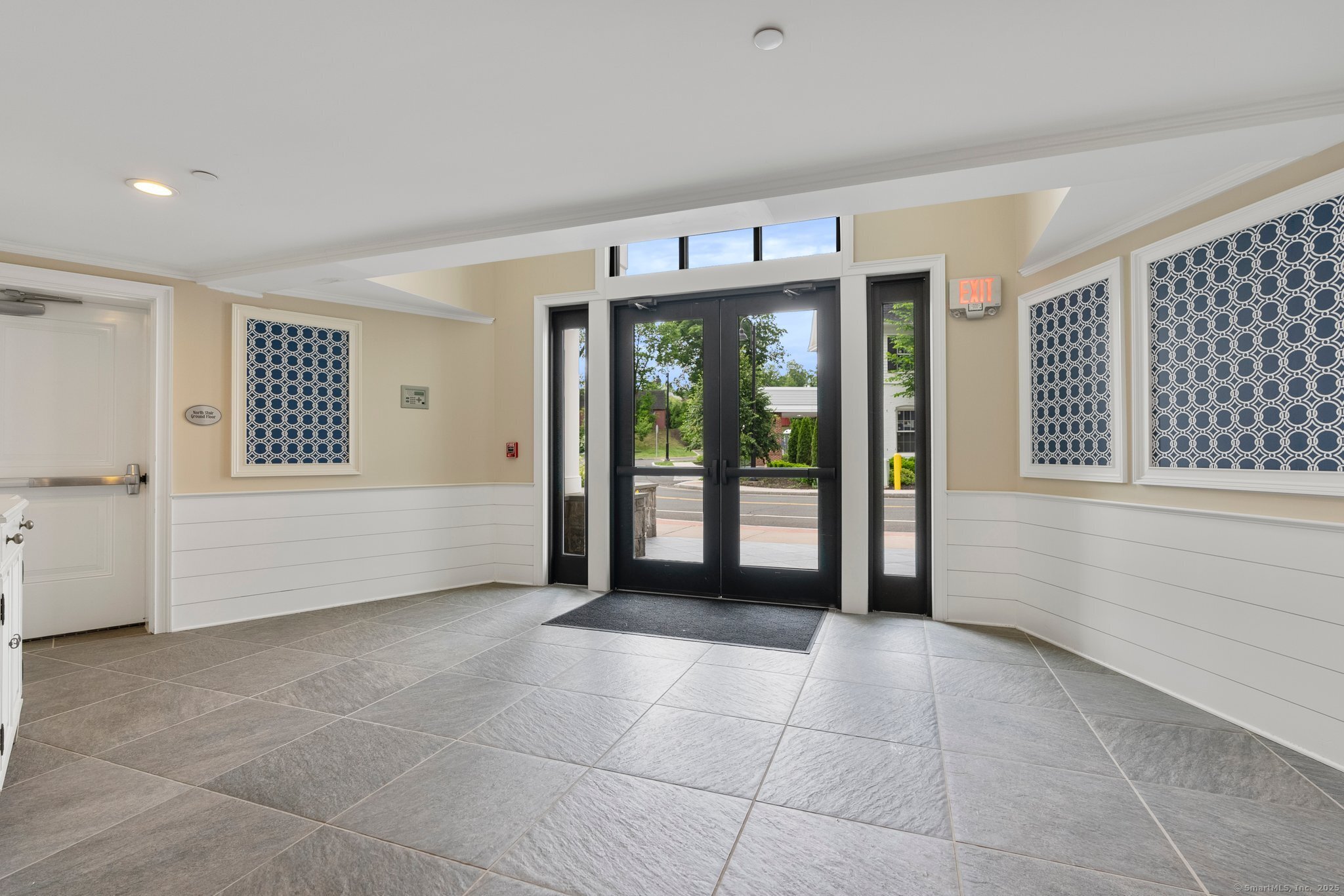 788 Farmington Avenue APT 202