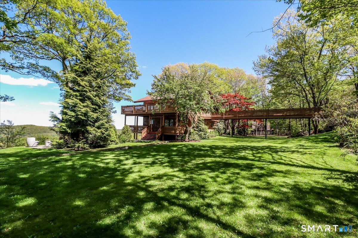 10 Hillcrest Court