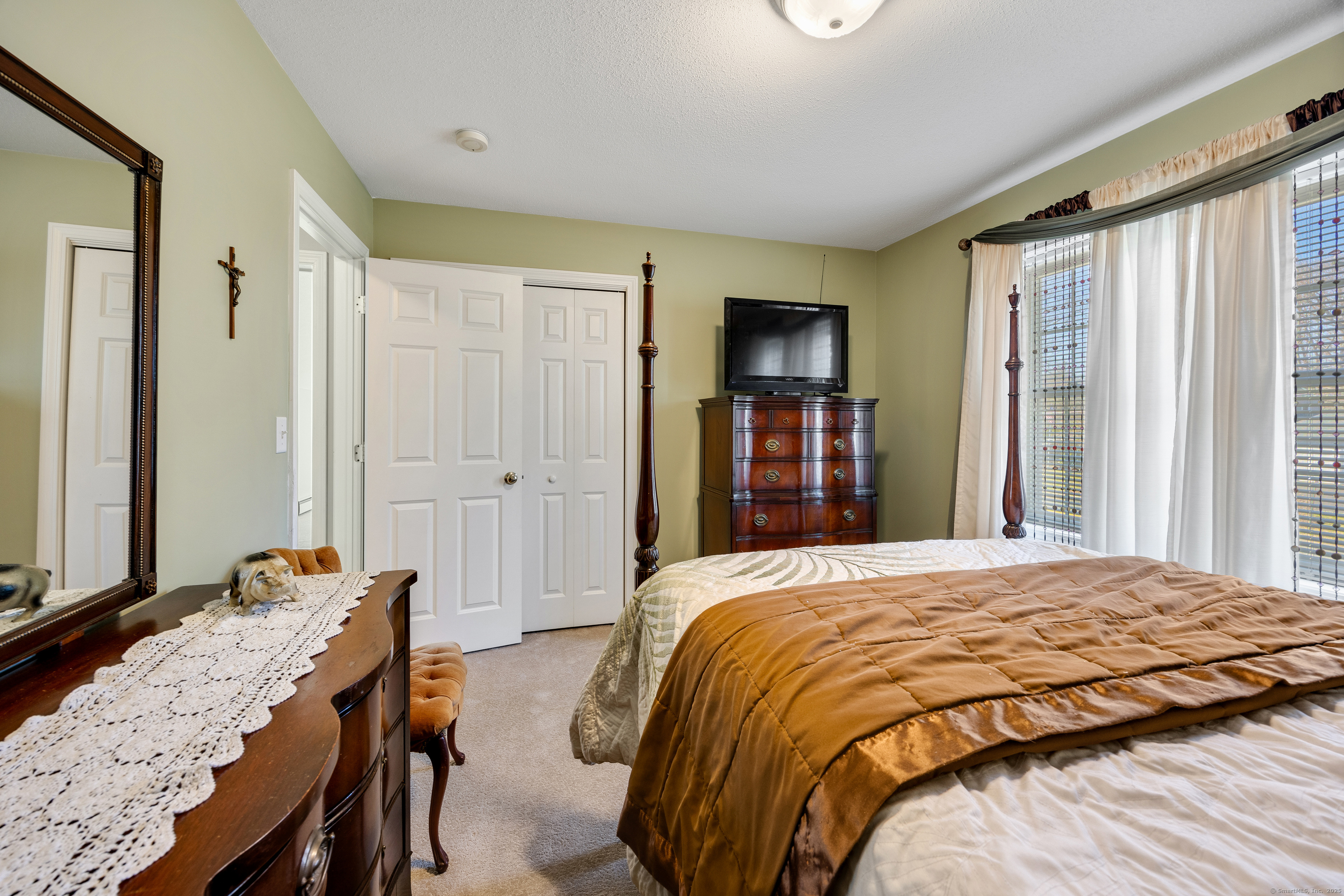 585 Pleasant Street, Southington, Connecticut image 25