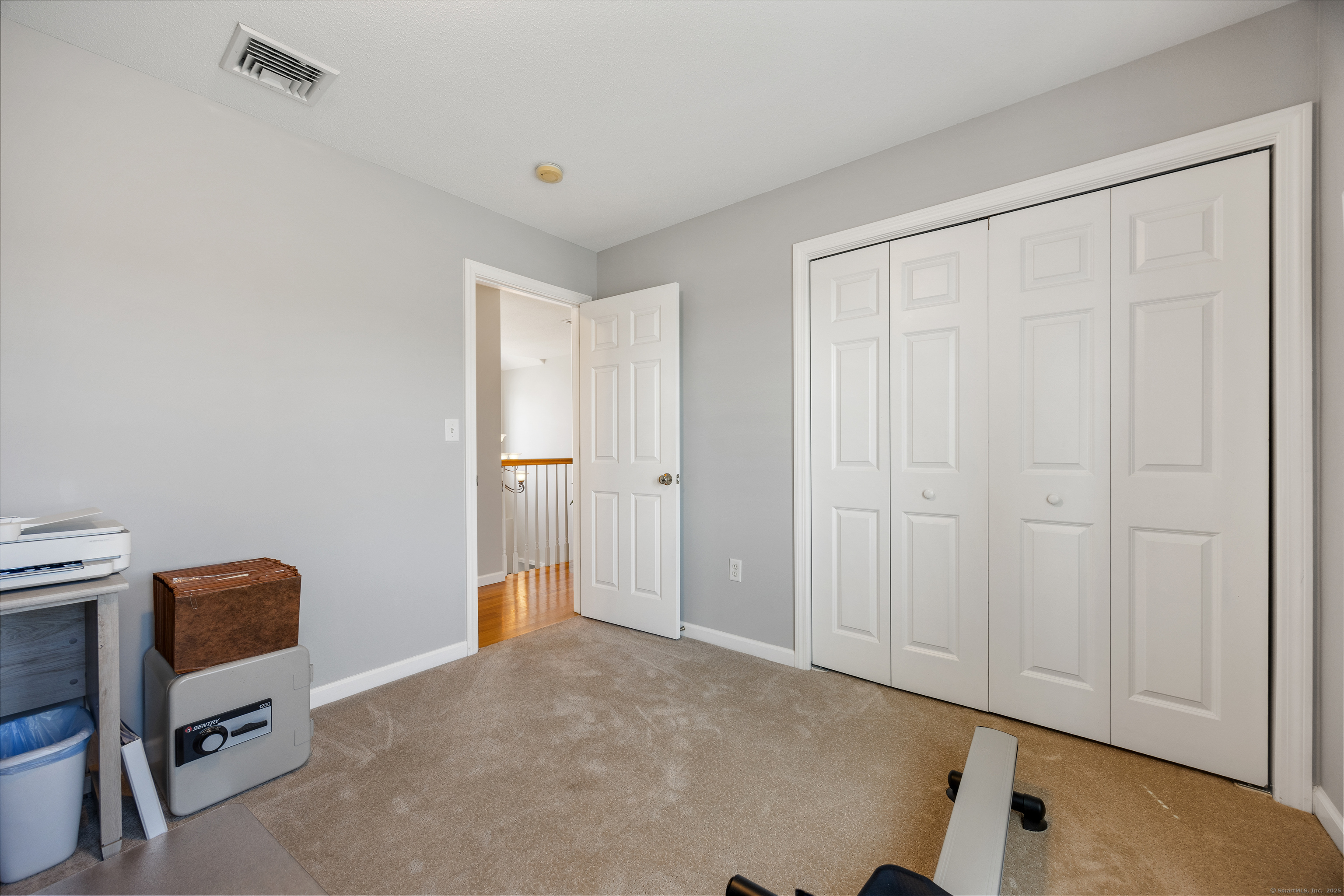585 Pleasant Street, Southington, Connecticut image 23