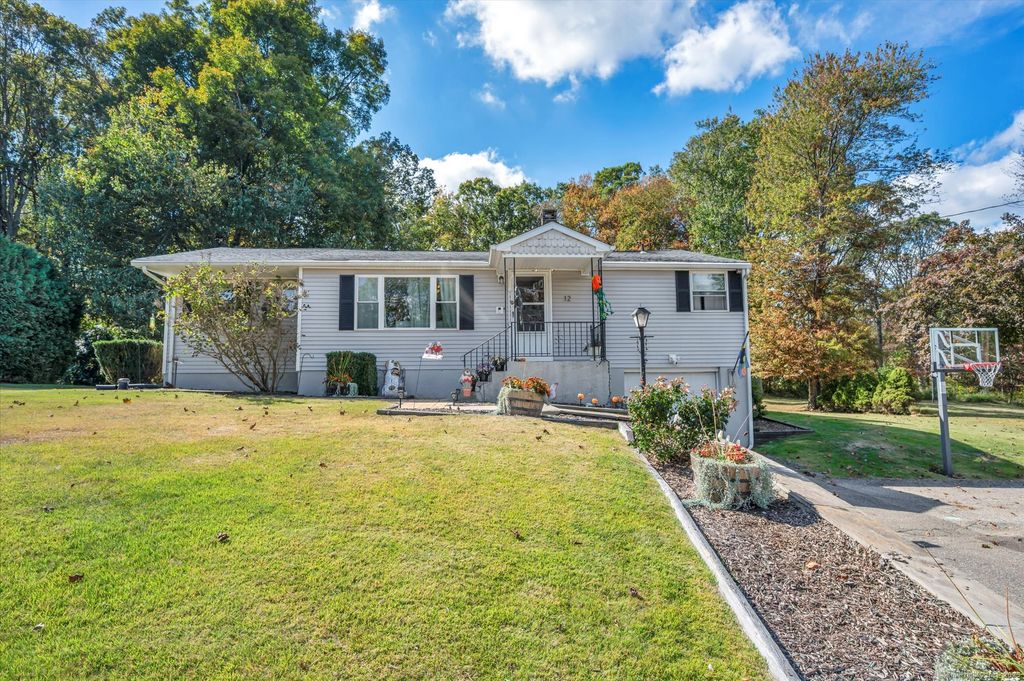 Photo of 12 Richard Lane, Prospect, CT 06712 (MLS # 24132287)