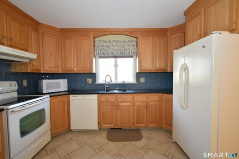 Tiny photo for 168 Lisa Lane, Middletown, CT 06457 (MLS # 24146171)