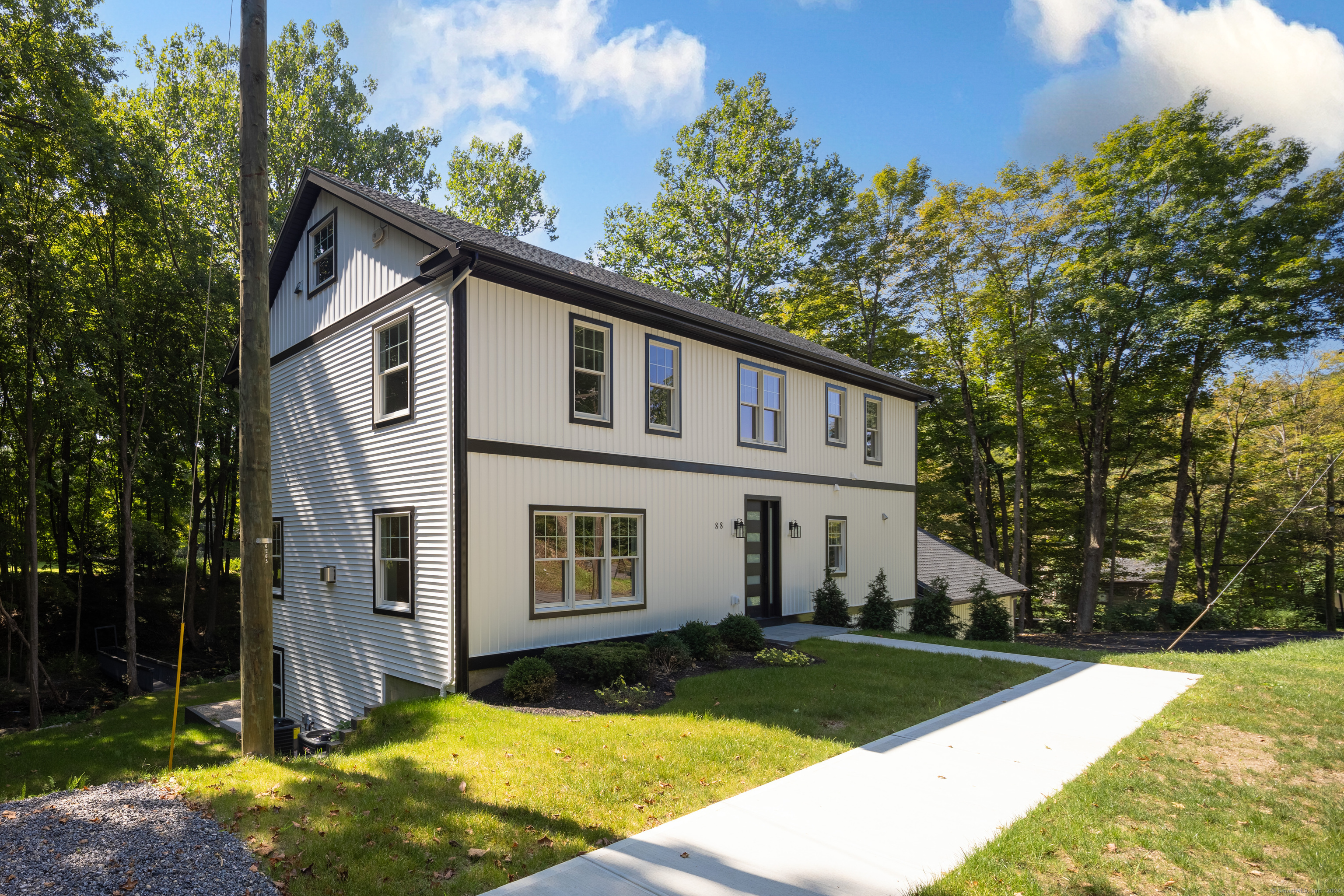 Photo 1 of 88 Plumtrees Road, Bethel, Connecticut, $849,000, Web #: 24041674