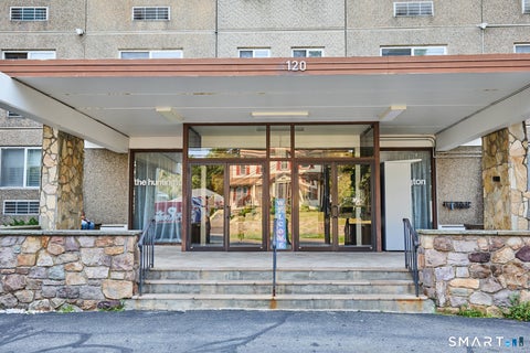 Condo For Sale - 120 Huntington Turnpike #905<br/> Bridgeport, CT 06610