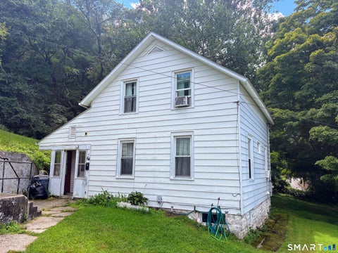Homes For Rent - 64 Winter Avenue<br/> Middlesex County, Deep River, CT 06417