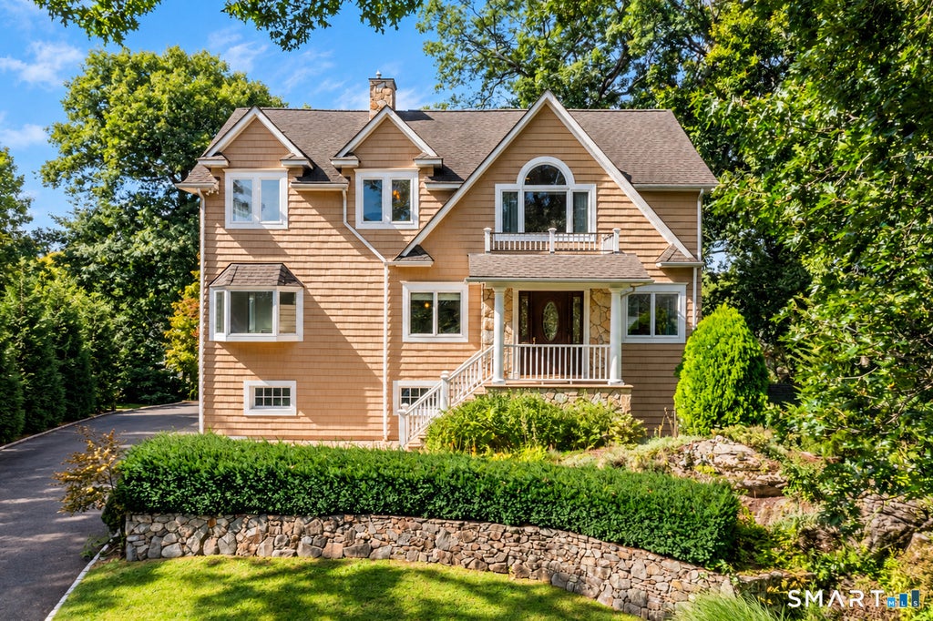 Photo of 42 Woodledge Road, Stamford, CT 06907 (MLS # 24209999)