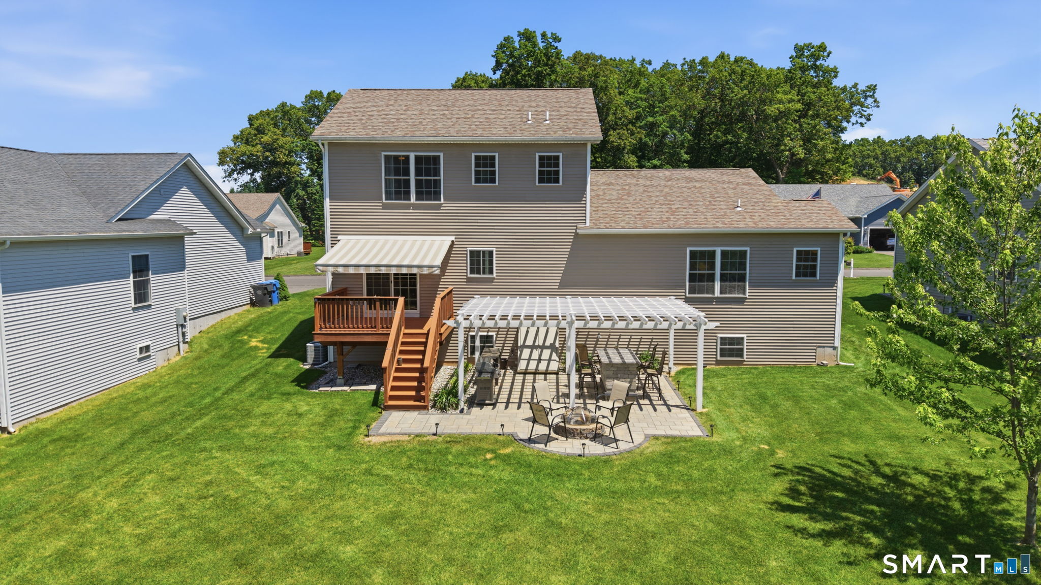 12 West River Road