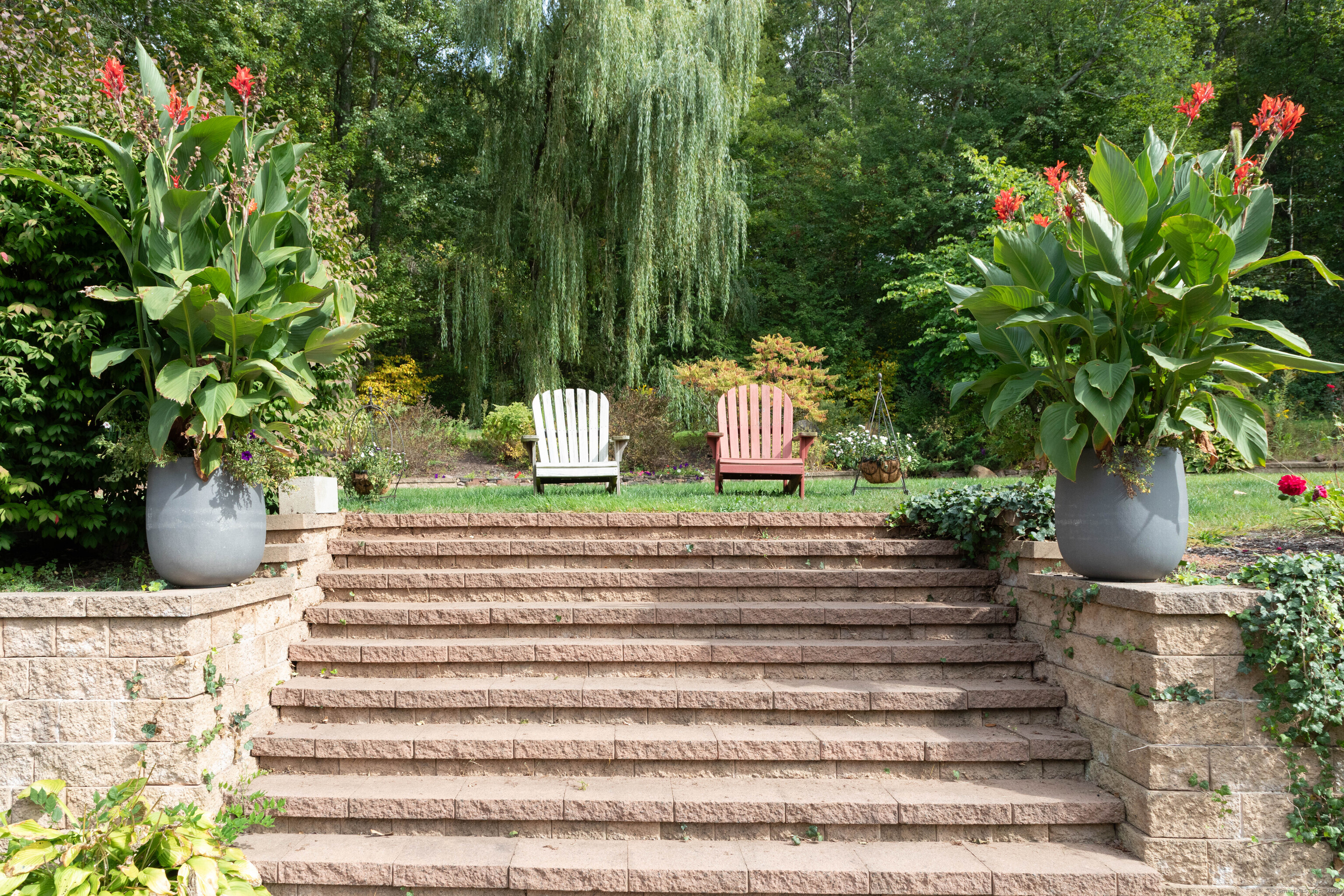 61 Pine Hollow Drive