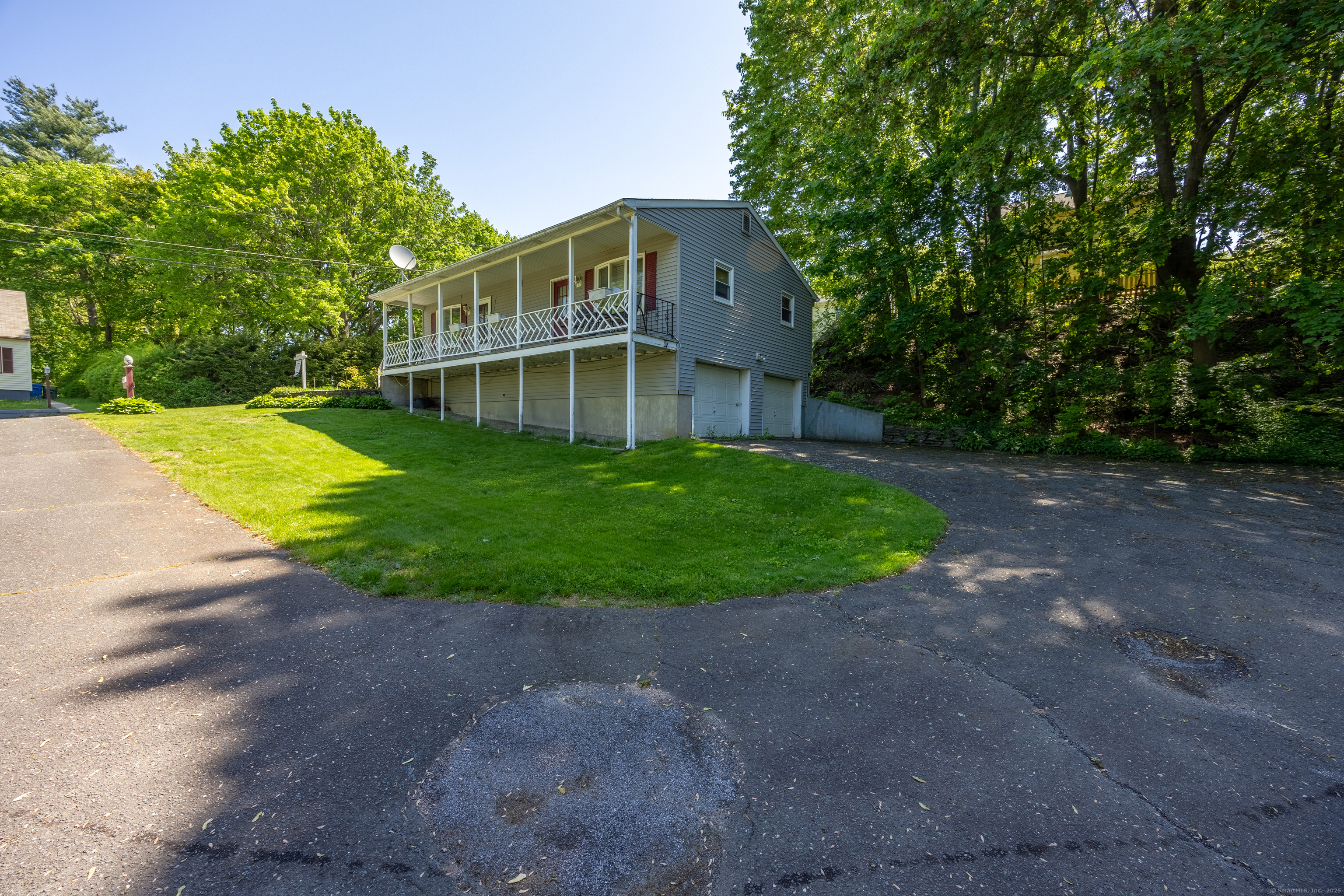Property for Sale at Sunbeam Avenue, Waterbury, Connecticut - Bedrooms: 2 
Bathrooms: 2 
Rooms: 6  - $239,900