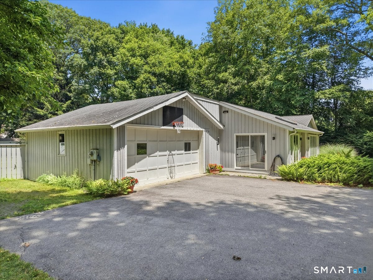 15 Mitchell Drive