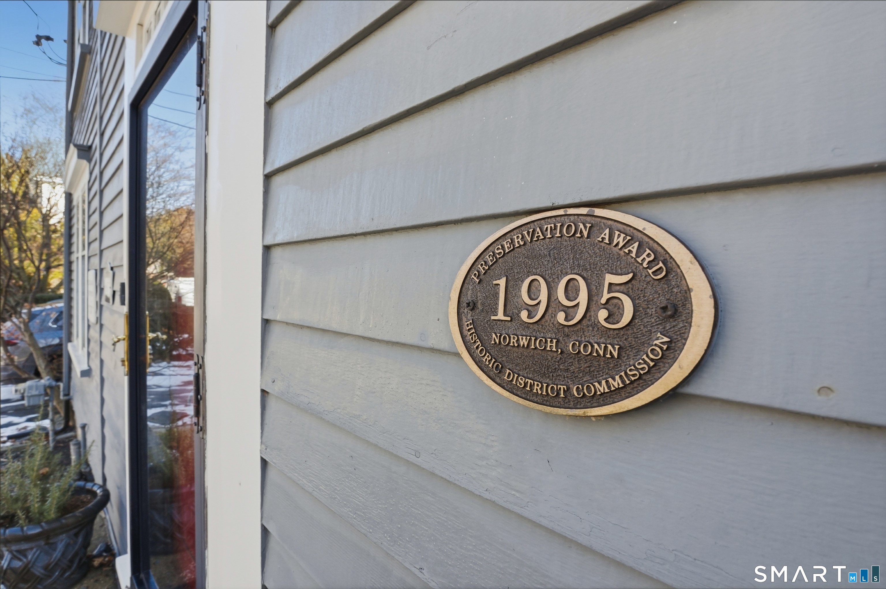 417 Washington Street