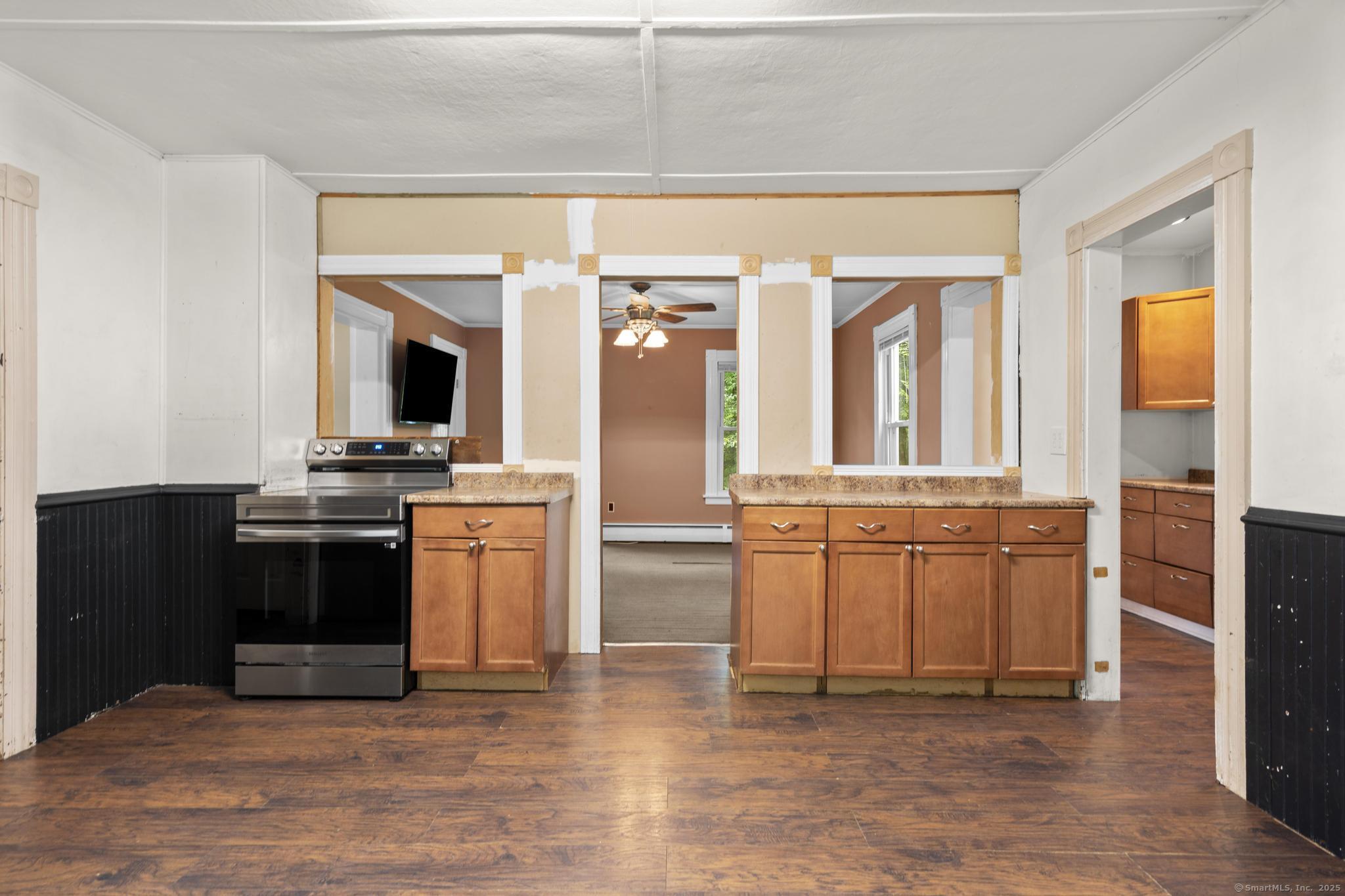 454 N Main Street, Seymour, Connecticut image 10