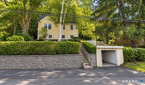 Photo of 314 Porter Avenue, Middlebury, CT 06762 (MLS # 24209861)