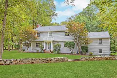 Photo of 95 Foxwood Road, Stamford, CT 06903 (MLS # 24133808)