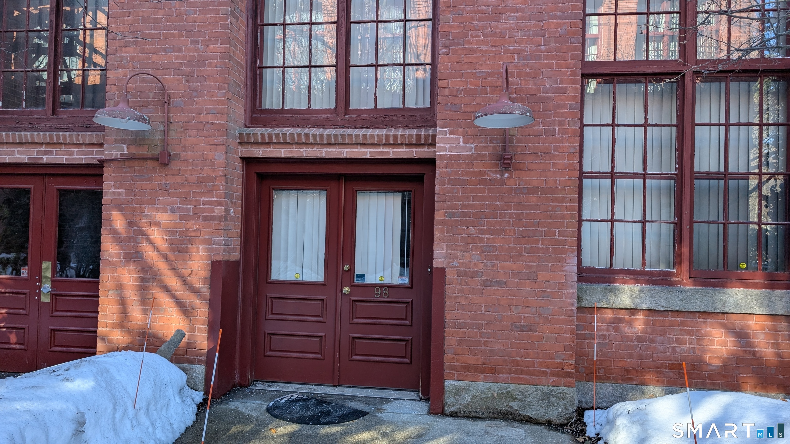 839 Main Street APT 98