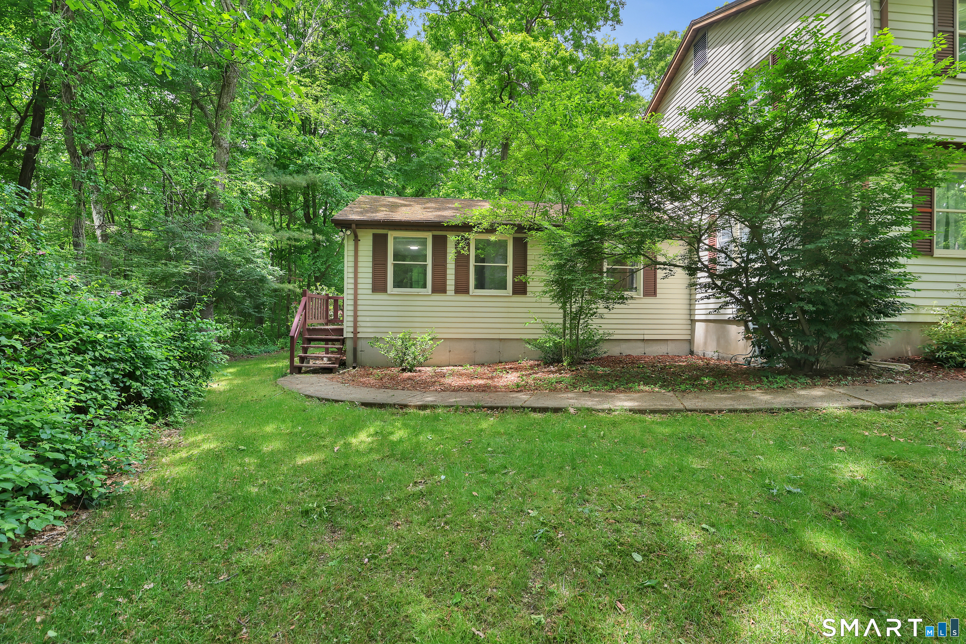 16 Shanda Lane