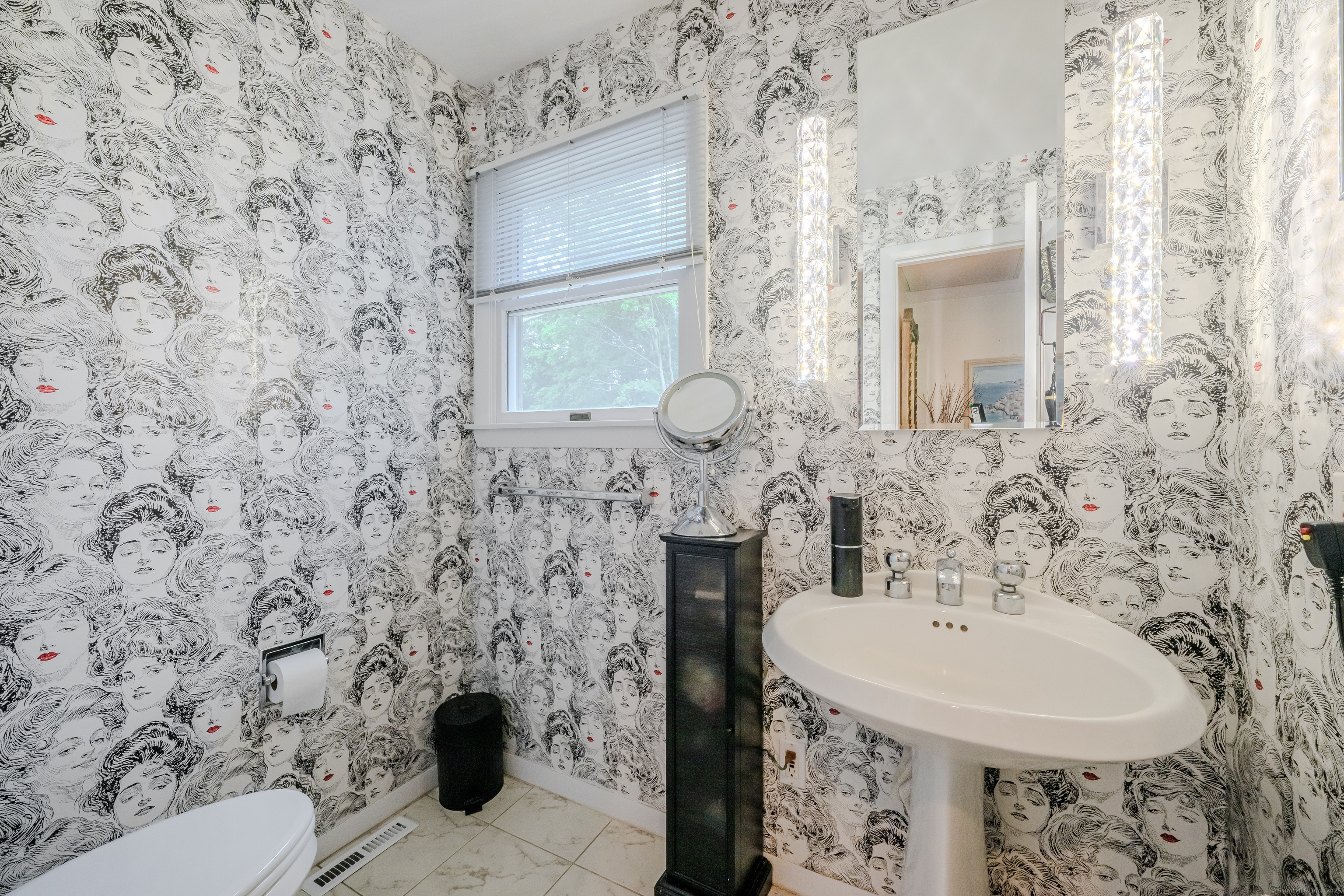 620 S Greenbrier Drive, Orange, Connecticut image 9