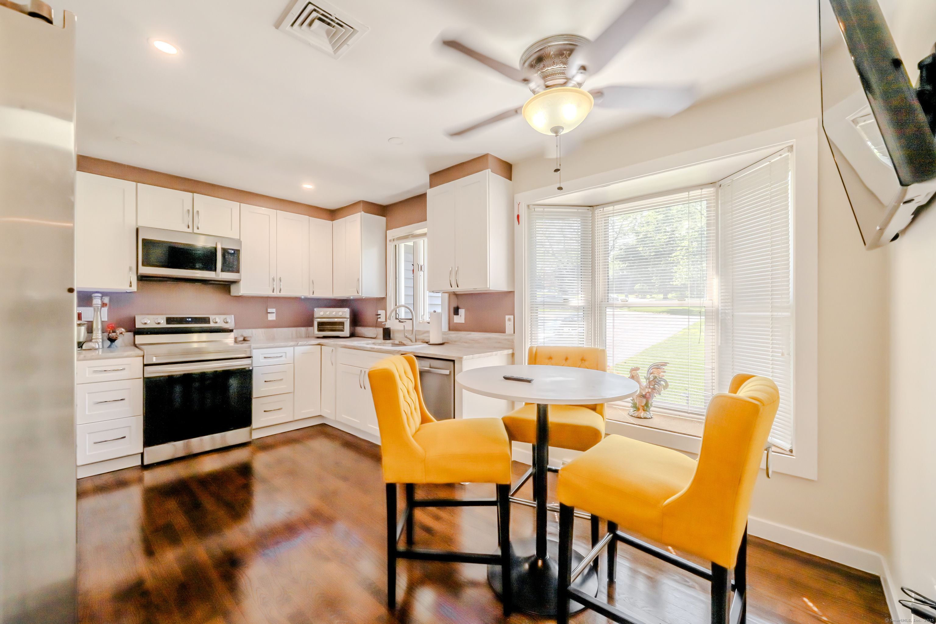 620 South Greenbrier Drive