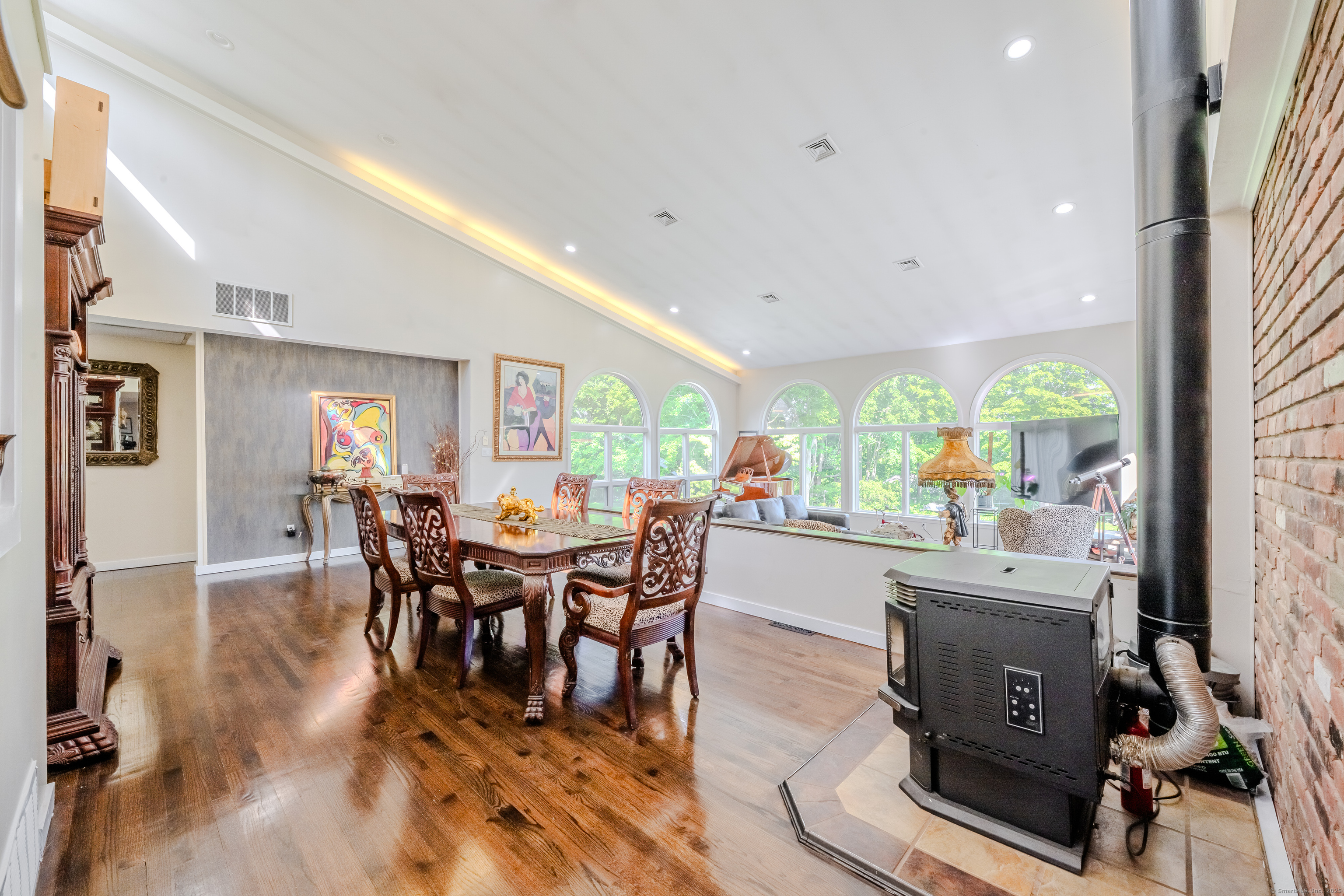 620 S Greenbrier Drive, Orange, Connecticut image 7