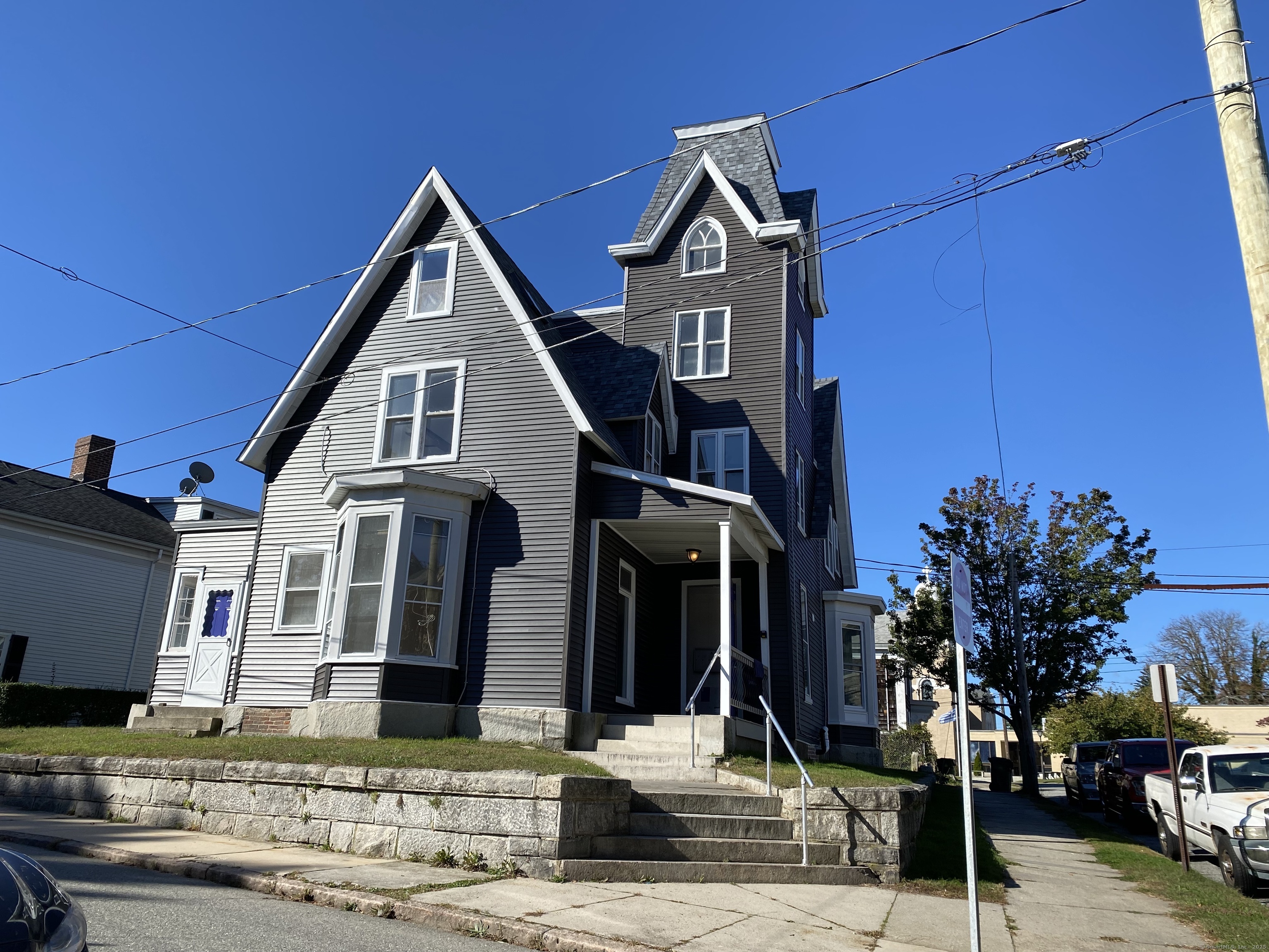 Prospect Street 2A, New London, Connecticut - 1 Bedrooms  
1 Bathrooms  
2 Rooms - 