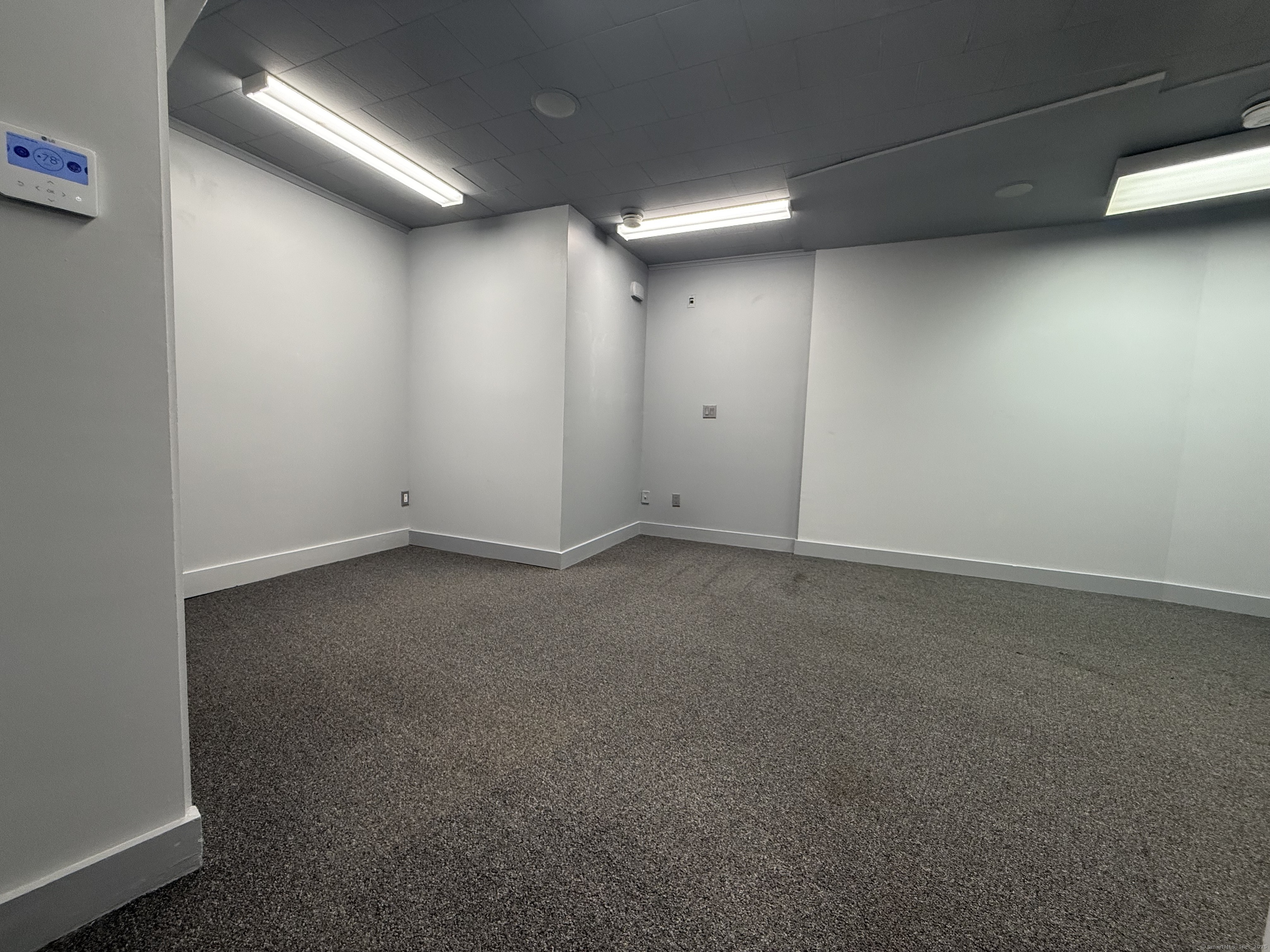 80 Bank Street Suite 3