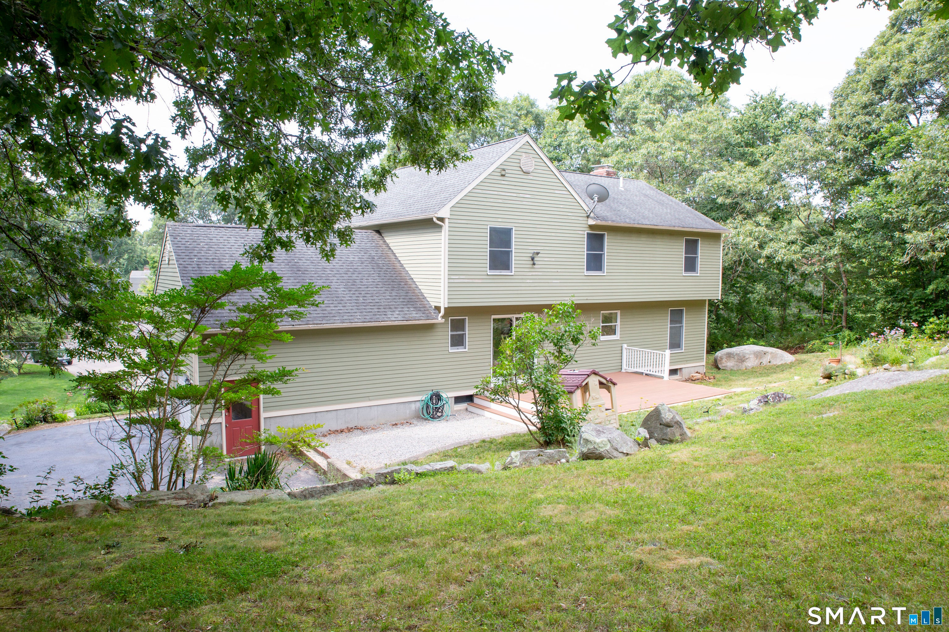 8 Holly Street