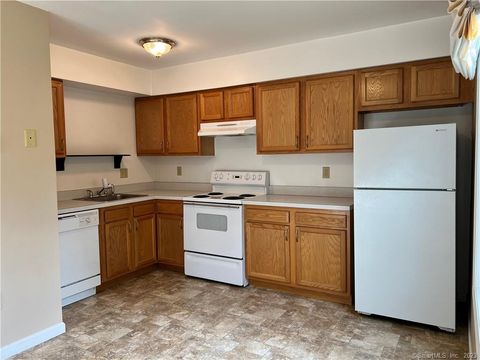 Tiny photo for 74 Aspetuck Village #74, New Milford, CT 06776 (MLS # 24136387)