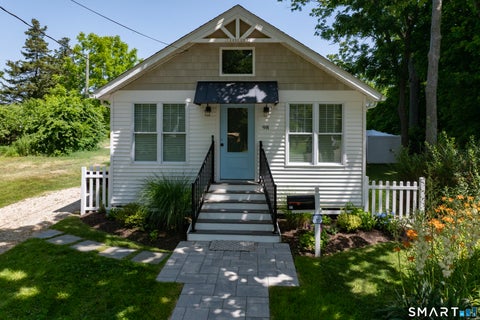Homes For Rent - 98 Union Street<br/> Guilford, CT 06437