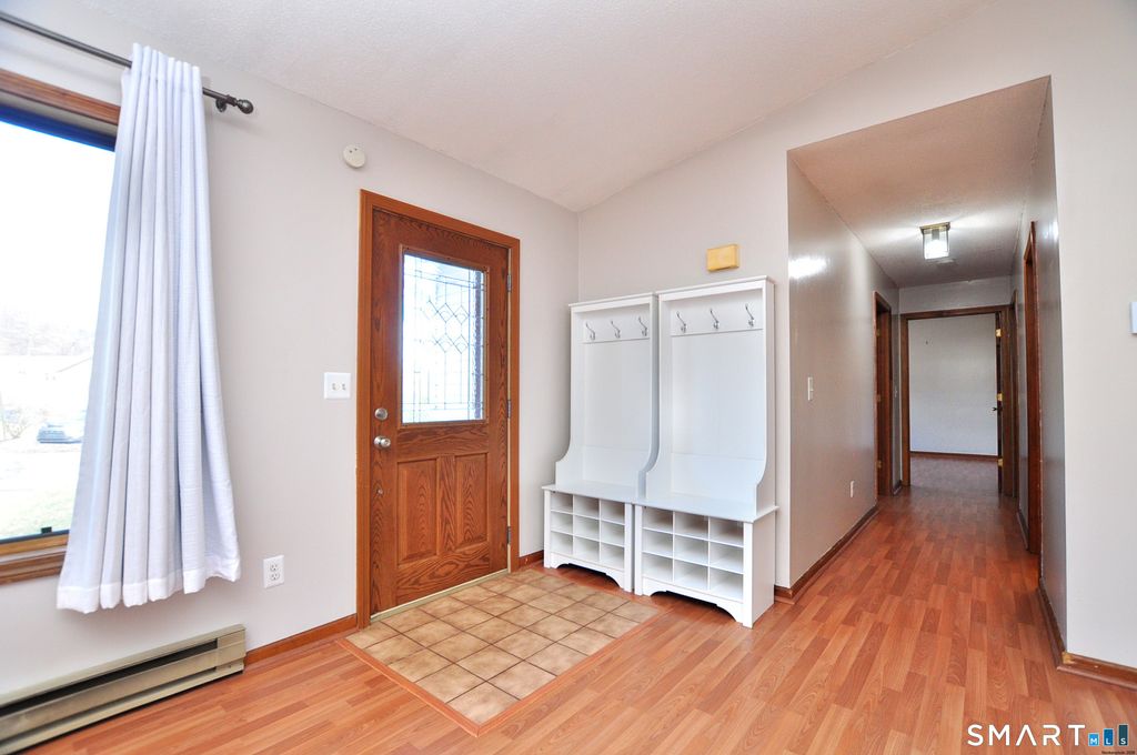 Photo of 16 Tuscarora Place, Bristol, CT 06010 (MLS # 24157497)