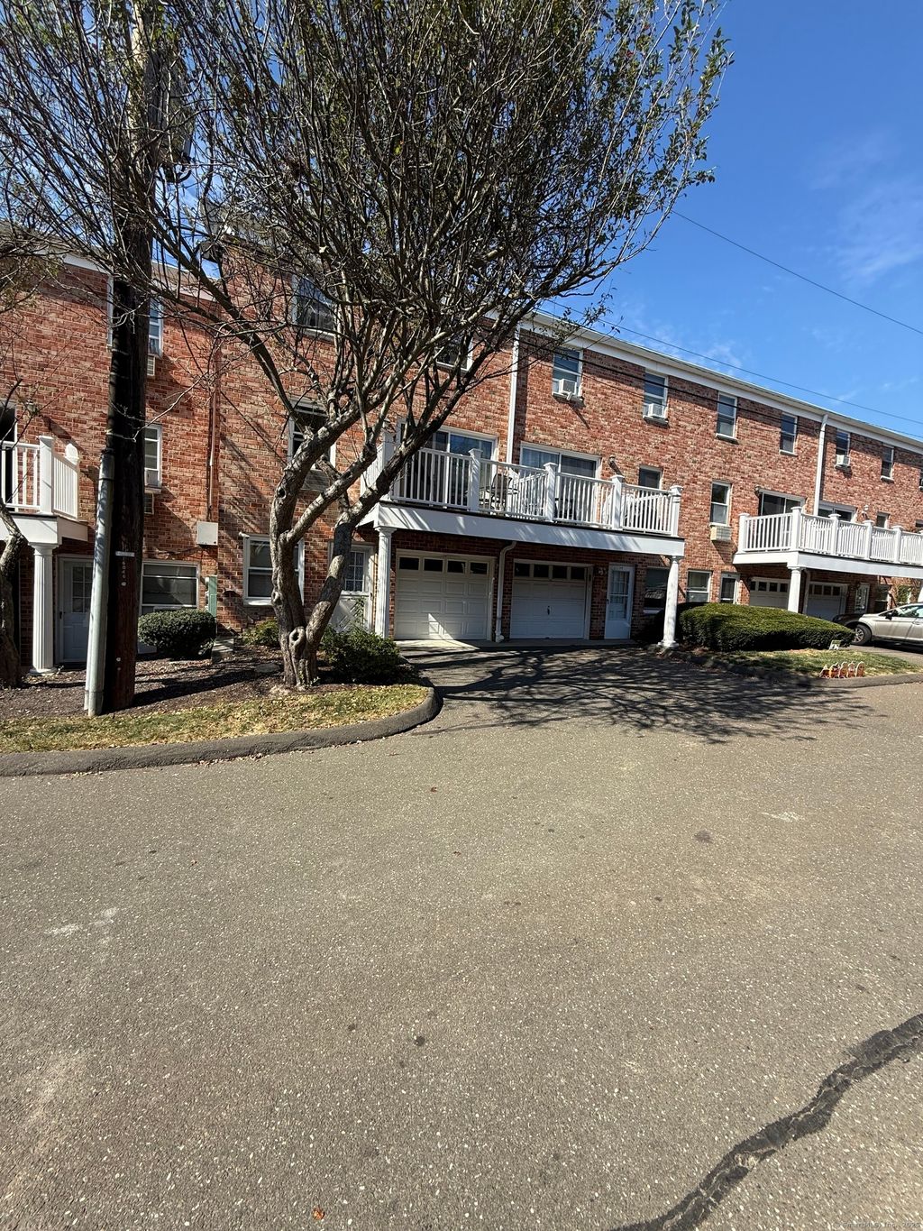 Photo of 26 Weed Hill Avenue #APT L, Stamford, CT 06907 (MLS # 24132735)