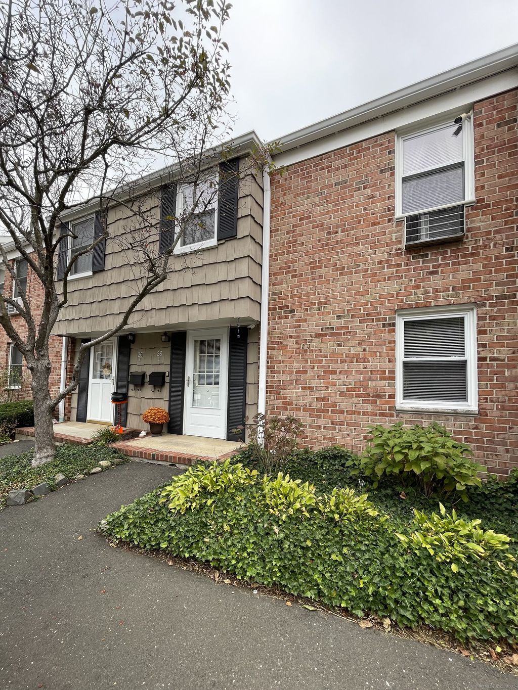 Photo of 26 Weed Hill Avenue #APT L, Stamford, CT 06907 (MLS # 24132735)
