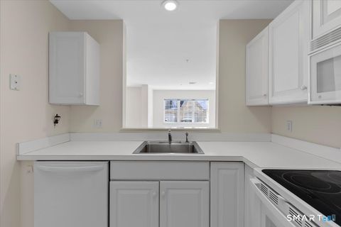 Tiny photo for 75 Washington Avenue #5-104, Hamden, CT 06518 (MLS # 24145112)