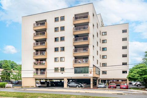 Photo of 1633 Washington Boulevard #APT 2A, Stamford, CT 06902 (MLS # 24126116)