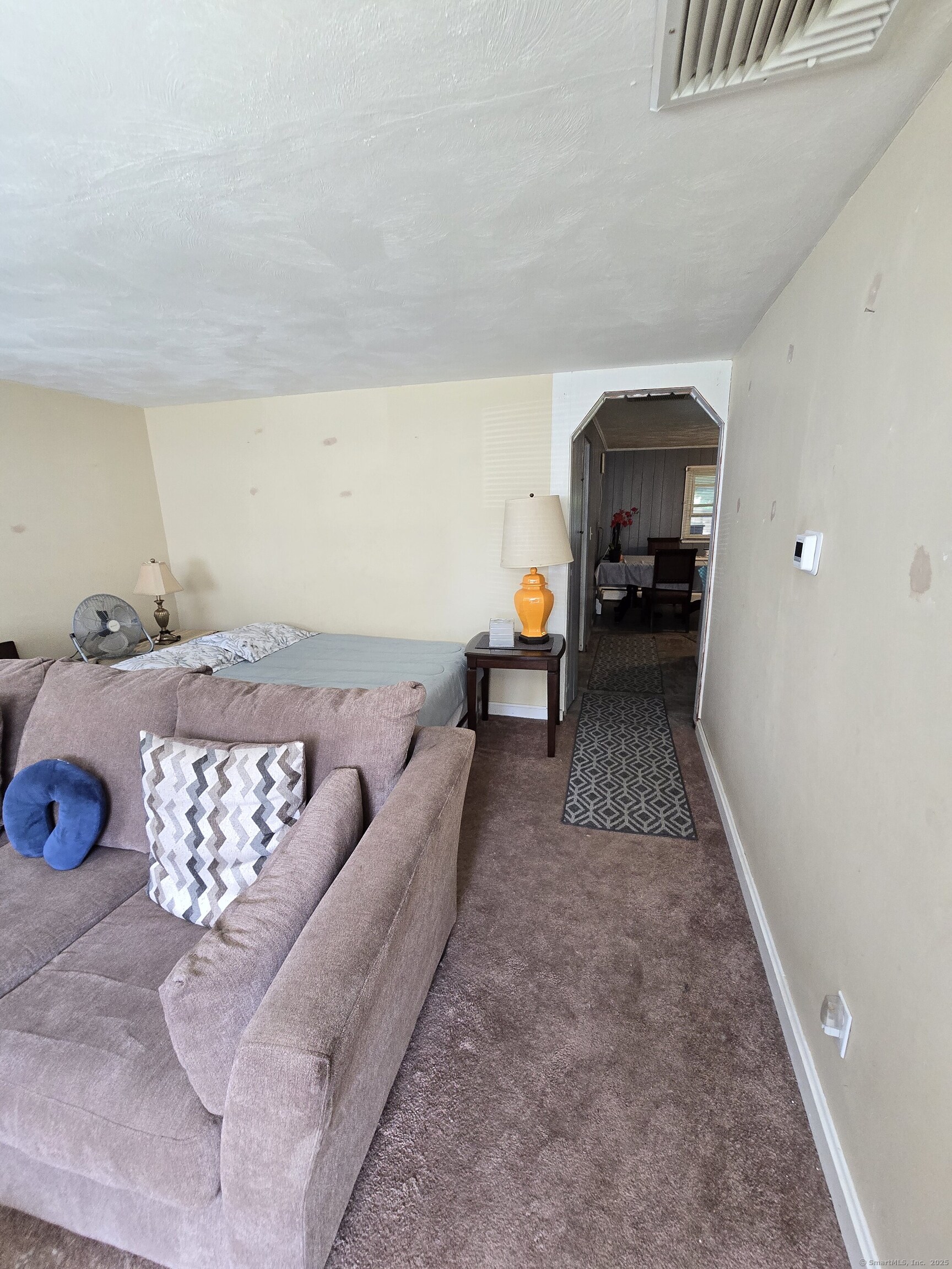 New Britain, Connecticut 06051, United States, 2 Bedrooms Bedrooms, ,1 BathroomBathrooms,Residential,Active,221213