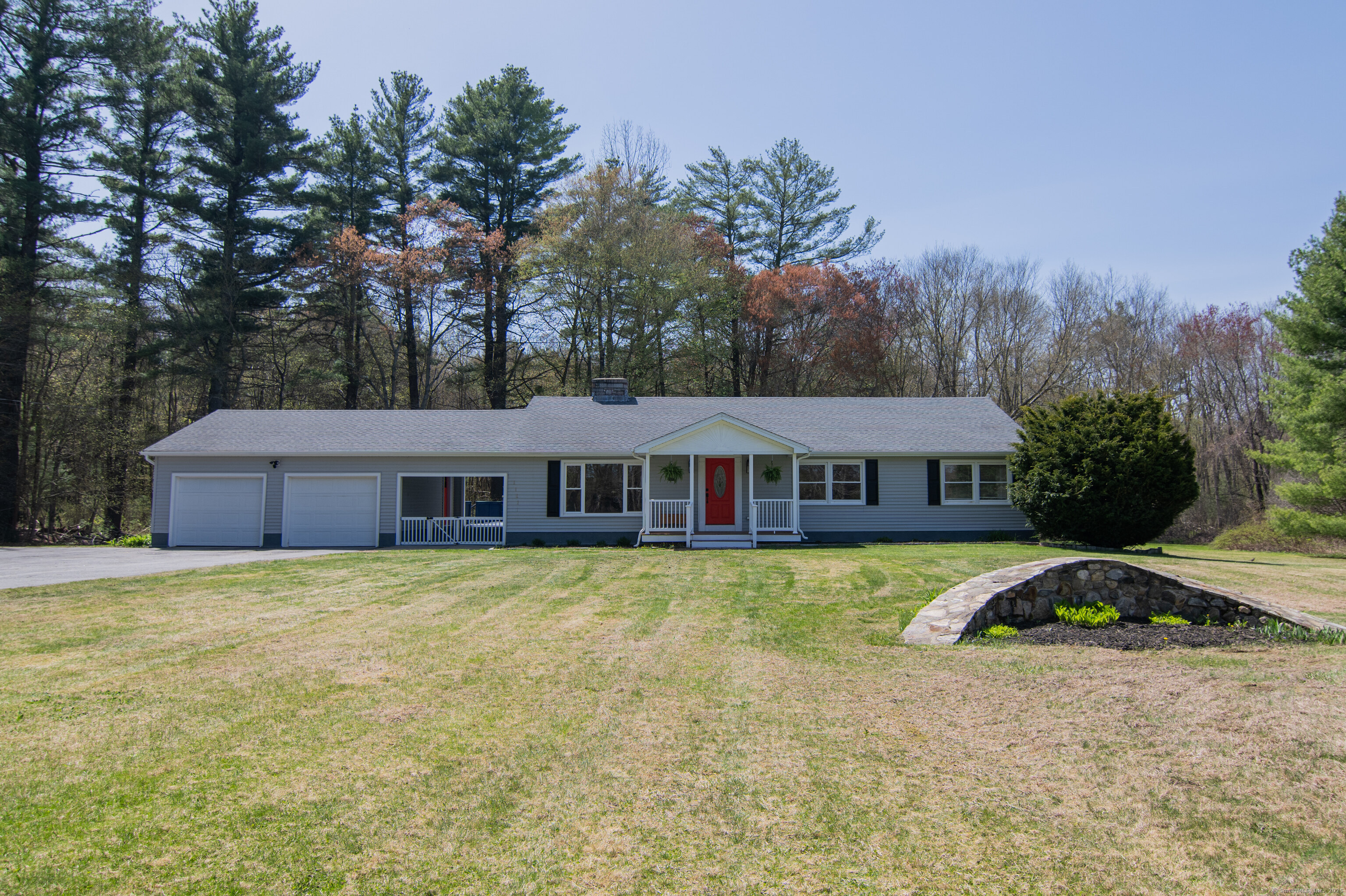 468 Liberty Highway, Putnam, Connecticut image 1