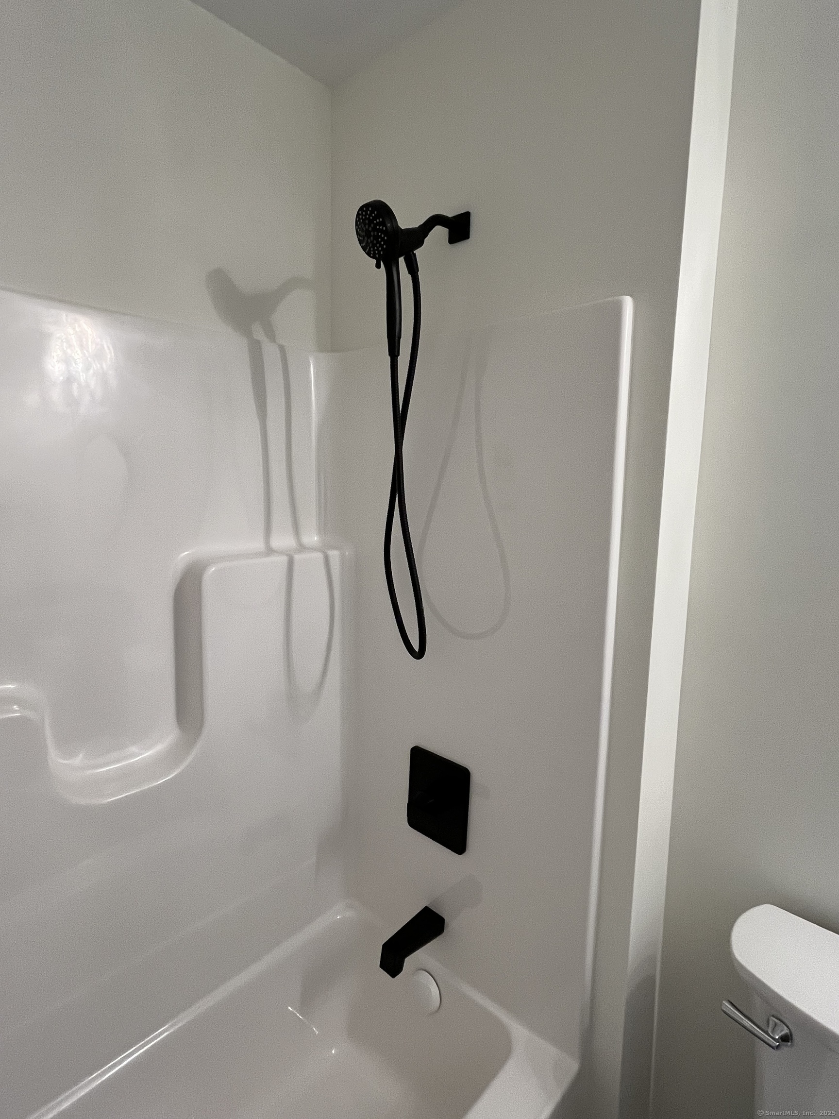 23 Chatsworth Court, Manchester, Connecticut image 24