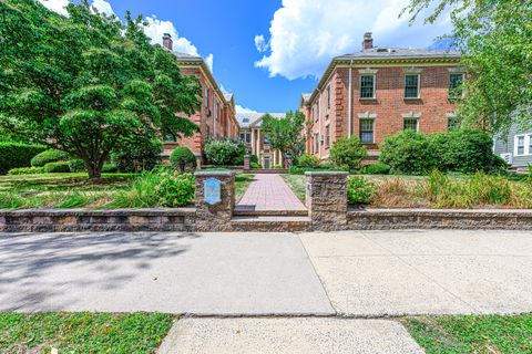 Photo of 148 Everit Street #APT F, New Haven, CT 06511 (MLS # 24148251)