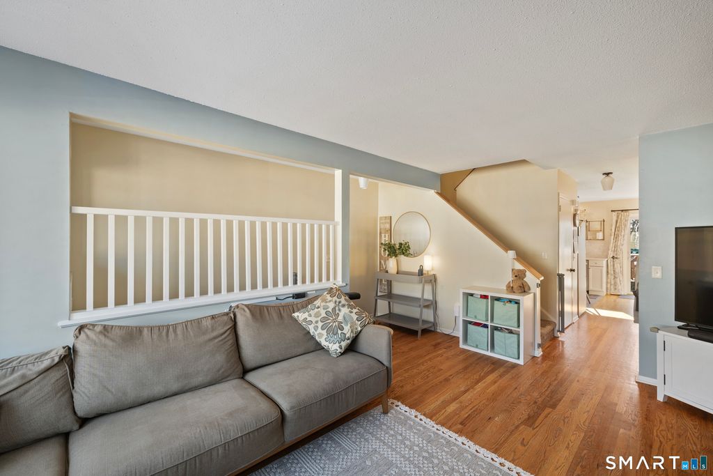 Photo of 226 Sunrise Hill Road #226, Norwalk, CT 06851 (MLS # 24150435)