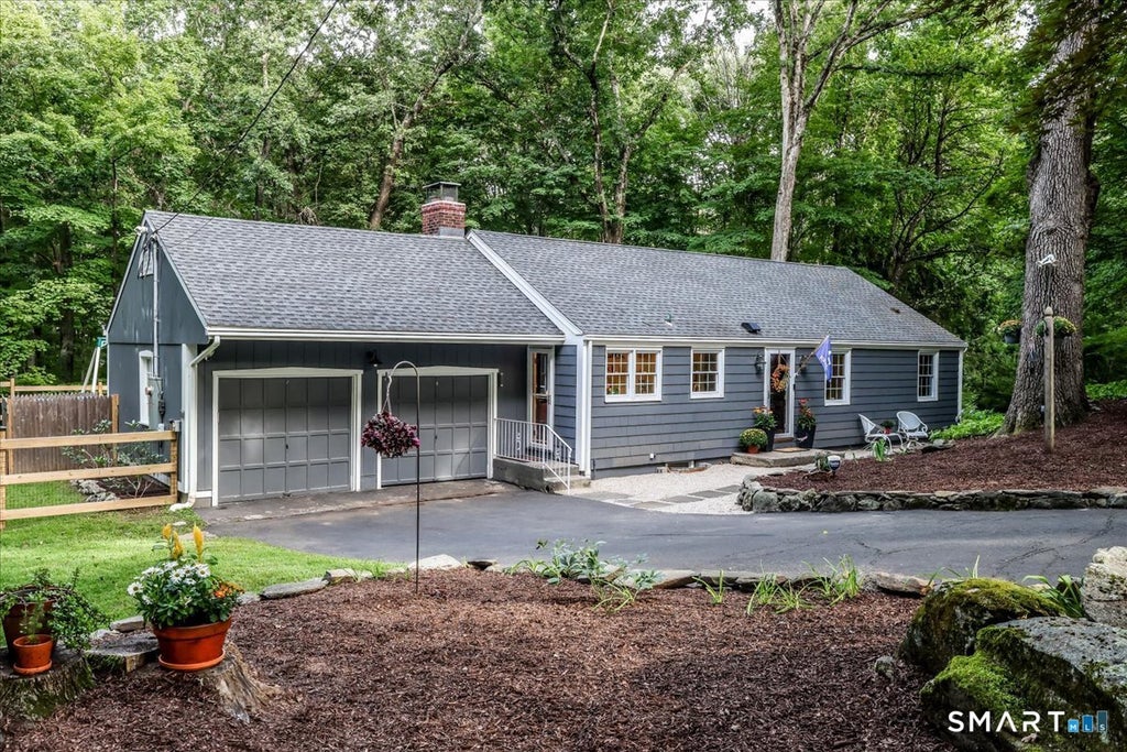 Photo of 20 Rockhouse Road, Wilton, CT 06897 (MLS # 24206152)