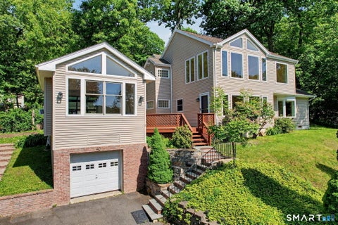 Photo of 40 Manitook Drive, Oxford, CT 06478 (MLS # 24195381)