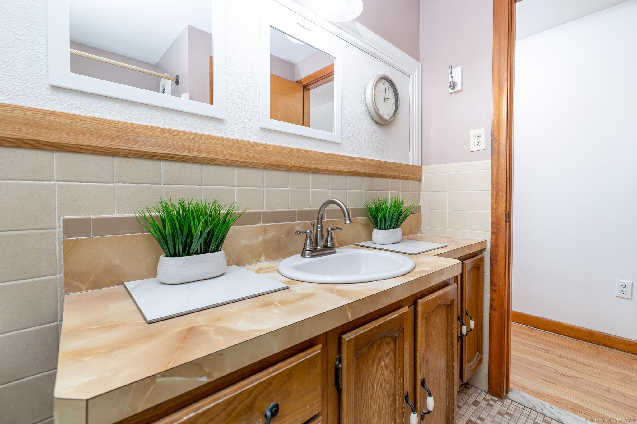 83 Glenwood Drive, Windsor, Connecticut image 14