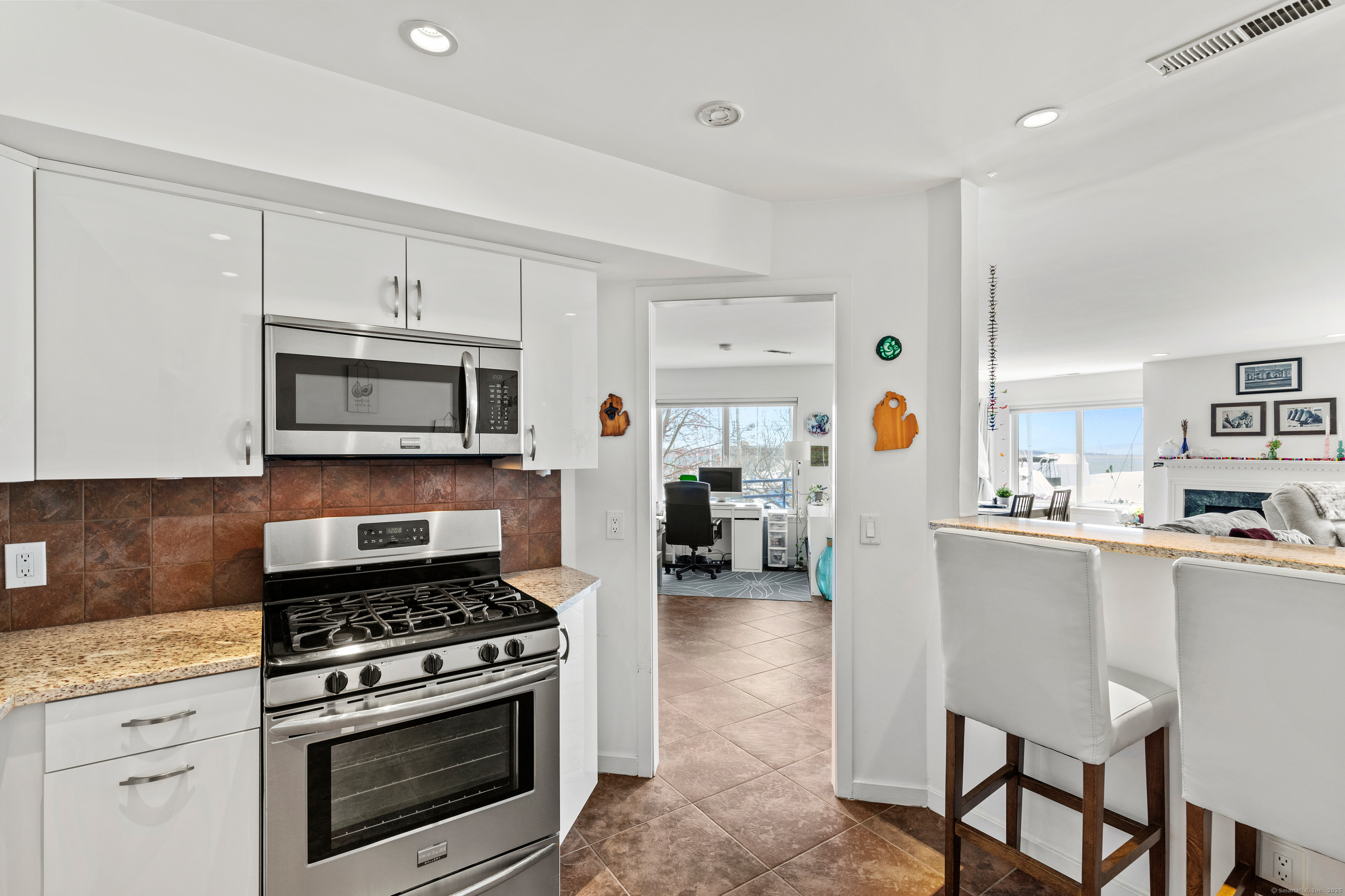 1 Harbour Close #1, New Haven, Connecticut image 6