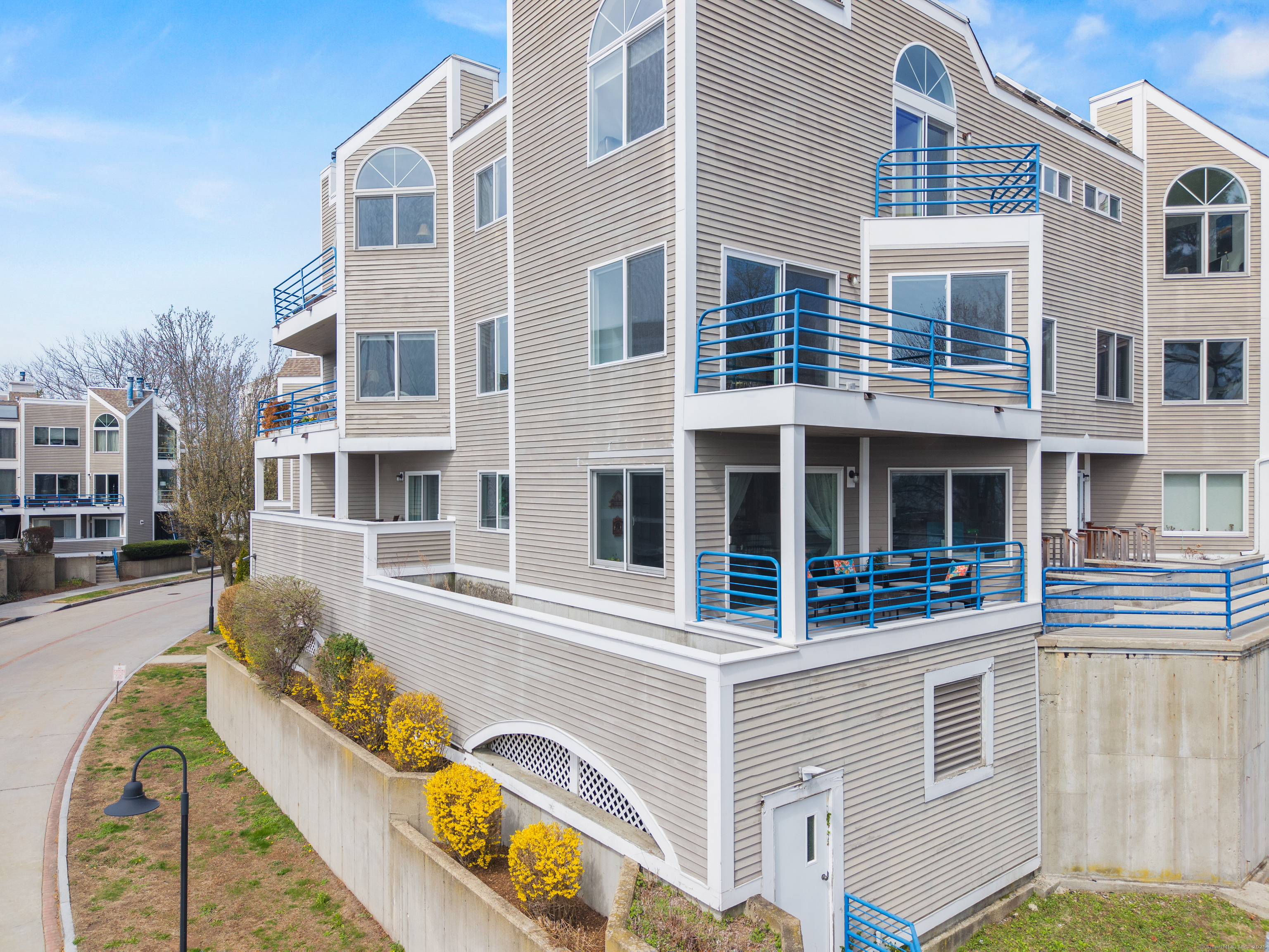 1 Harbour Close #1, New Haven, Connecticut image 1