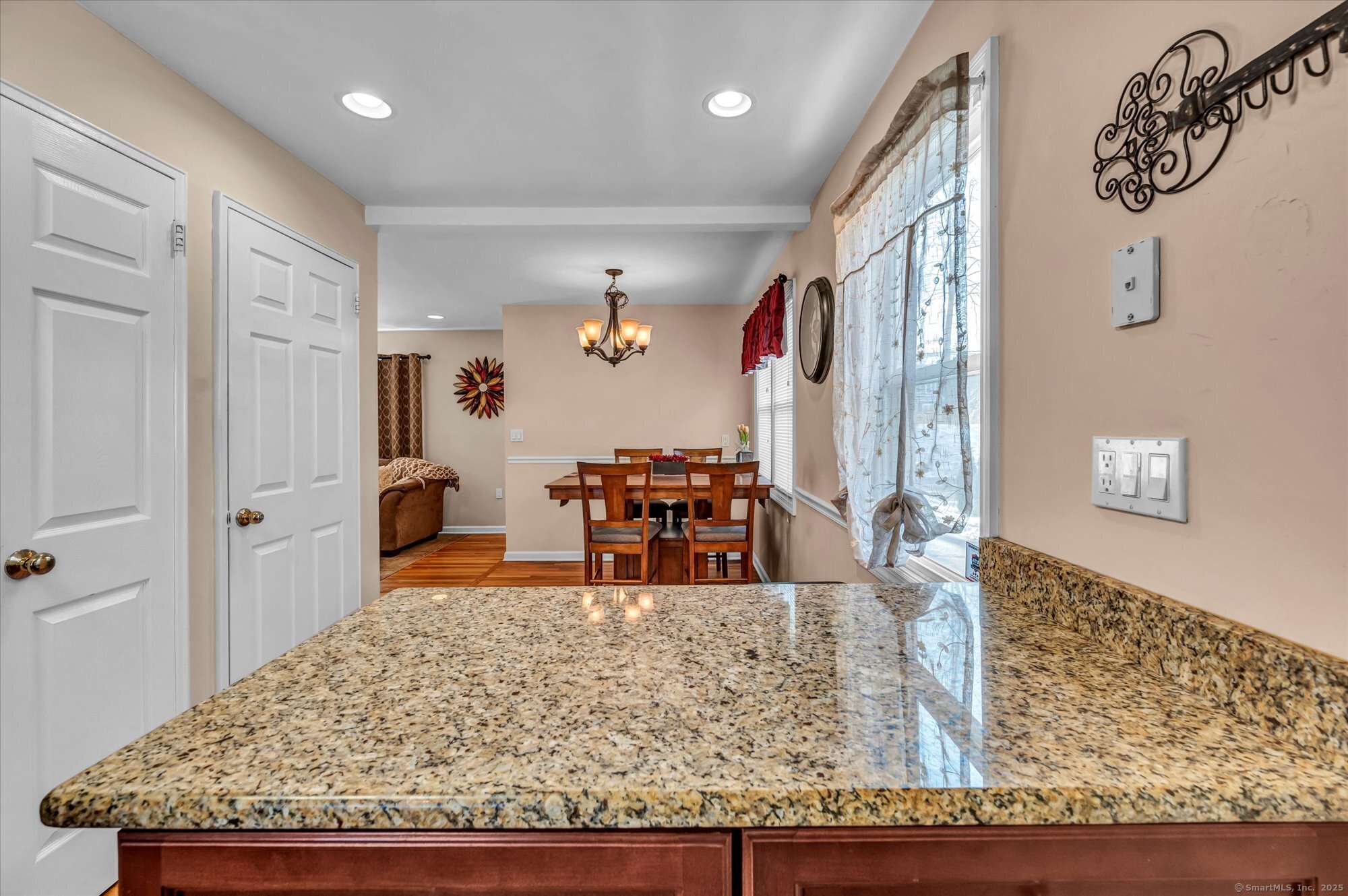 571 Woodin Street, Hamden, Connecticut image 16