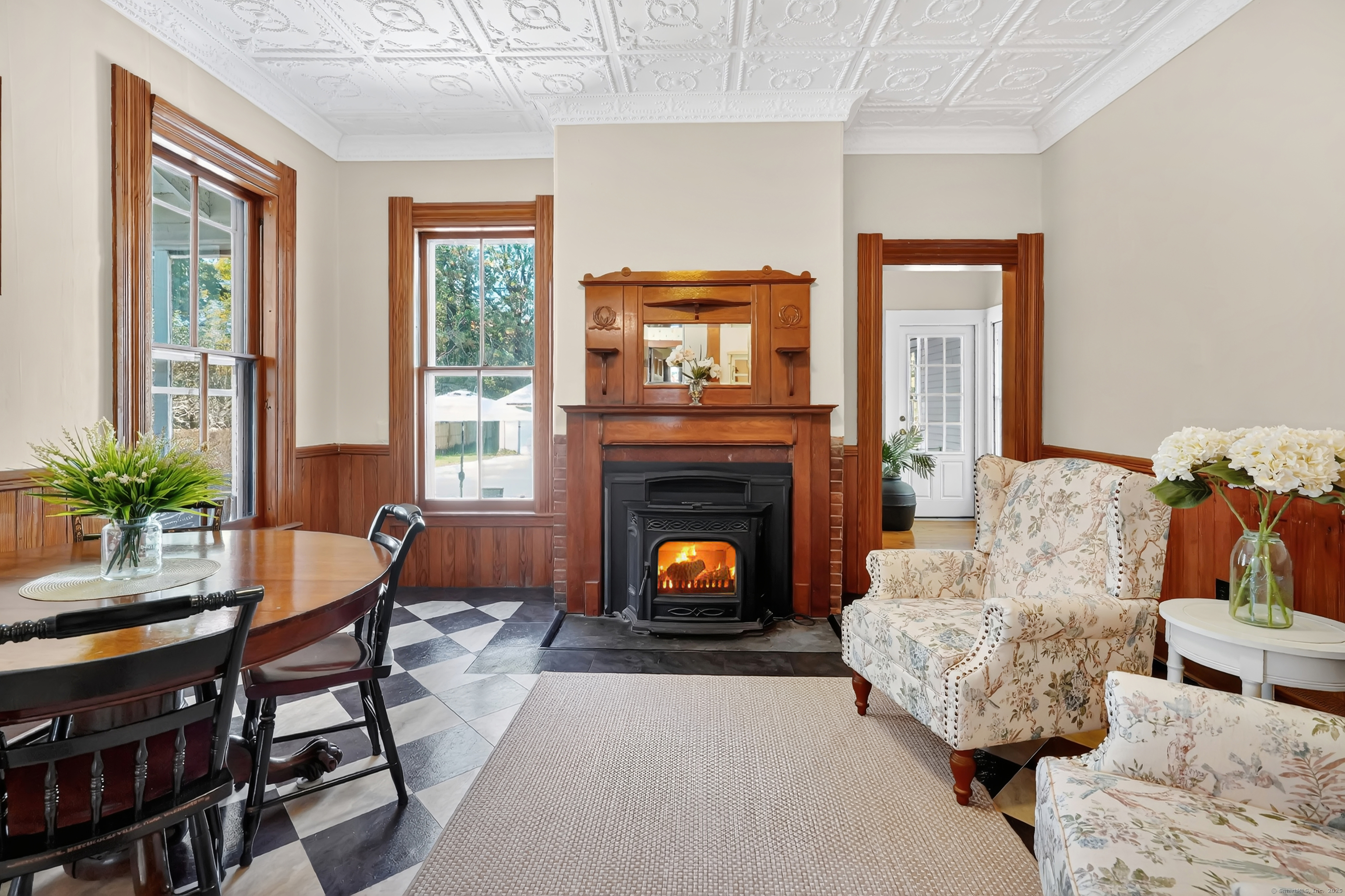 1063 Main Street